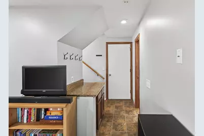 1302 Crestridge Lane N, Eagan, MN 55123 - Photo 32