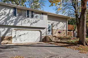 1302 Crestridge Ln N, Eagan, MN 55123 - Photo 44