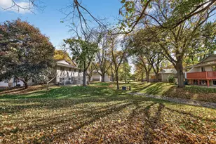 1302 Crestridge Ln N, Eagan, MN 55123 - Photo 54