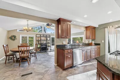 4816 Overlook Drive, Bloomington, MN 55437 - Photo 6