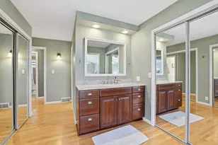 4816 Overlook Dr, Bloomington, MN 55437 - Photo 16