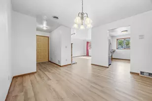 3253 17th Ave S, Fargo,  58103 - Photo 8