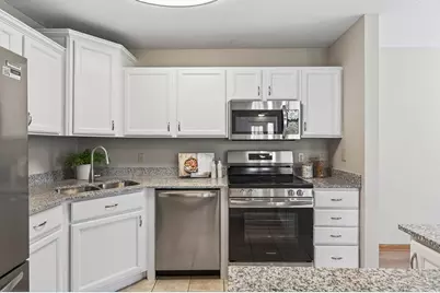 3590 Genevieve Avenue N, Oakdale, MN 55128 - Photo 6