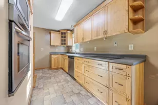 6914 1st St N, Moorhead, MN 56560 - Photo 8