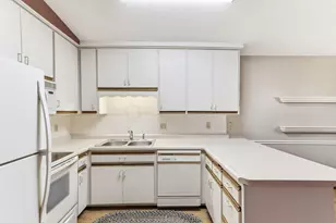 2639 Aspen Ct, White Bear Lake, MN 55110 - Photo 16