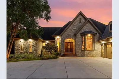 10683 Sonoma Ridge, Eden Prairie, MN 55347 - Photo 2