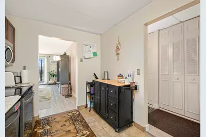 10501 Cedar Lake Rd #420, Minnetonka, MN 55305 - Photo 16