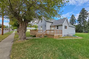 2737 Mill St, Slayton, MN 56172 - Photo 1