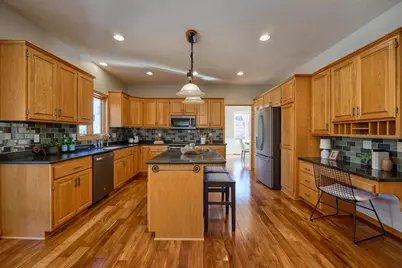 9120 Gladstone Circle N, Maple Grove, MN 55311 - Photo 4