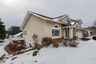 2883 Devonshire Pl, Woodbury, MN 55125 - Photo 30