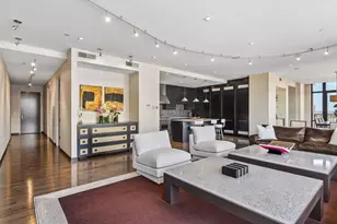 201 S 11th St, Minneapolis, MN 55403 - Photo 8