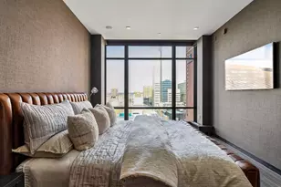 201 S 11th St, Minneapolis, MN 55403 - Photo 32