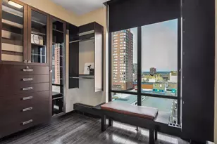 201 S 11th St, Minneapolis, MN 55403 - Photo 40