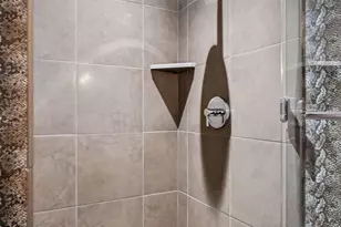 201 S 11th St, Minneapolis, MN 55403 - Photo 42