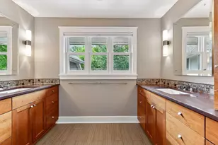 154 Babcock Ln, Wayzata, MN 55391 - Photo 20