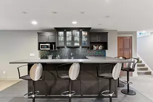 154 Babcock Ln, Wayzata, MN 55391 - Photo 28