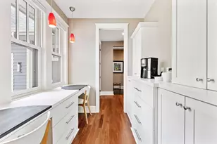 154 Babcock Ln, Wayzata, MN 55391 - Photo 6