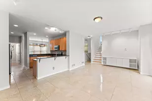 221 NE 1st Ave, Minneapolis, MN 55413 - Photo 22