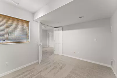 221 NE 1st Avenue #5, Minneapolis, MN 55413 - Photo 36