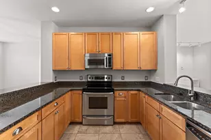 221 NE 1st Ave, Minneapolis, MN 55413 - Photo 12