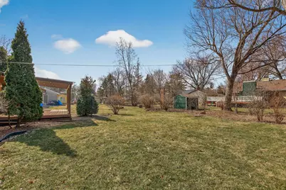 2009 Wheeler Street N, Roseville, MN 55113 - Photo 32