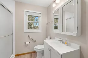 8458 Ivywood Ave S, Cottage Grove, MN 55016 - Photo 10