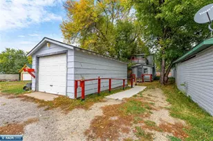 406 N 2nd St, Tower, MN 55790 - Photo 8