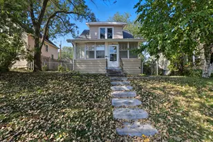 1063 Dale St N, Saint Paul, MN 55117 - Photo 1
