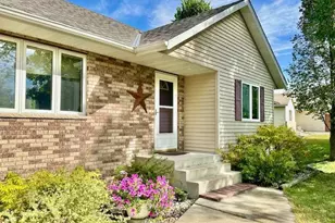 113 Sumac Dr, Alexandria, MN 56308 - Photo 1