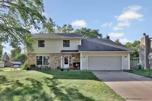 2501 Hawthorne Ln, Stillwater, MN 55082 - Photo 1