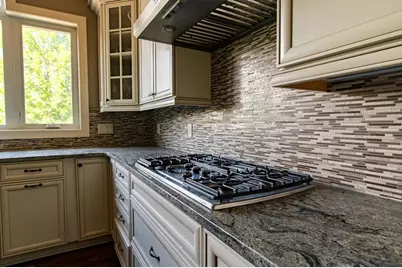 16326 Sohm Court, Eden Prairie, MN 55347 - Photo 20