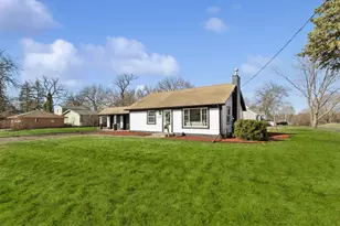 1335 Hampshire Ave N, Golden Valley, MN 55427 - Photo 4