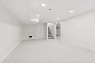 1335 Hampshire Ave N, Golden Valley, MN 55427 - Photo 32