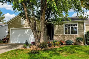 819 Monet Ct, Mendota Heights, MN 55120 - Photo 1