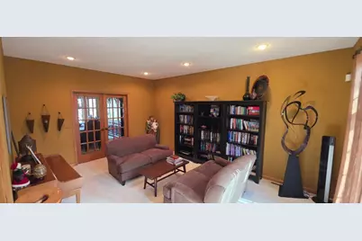 171 Red Oaks Drive, Vadnais Heights, MN 55127 - Photo 14