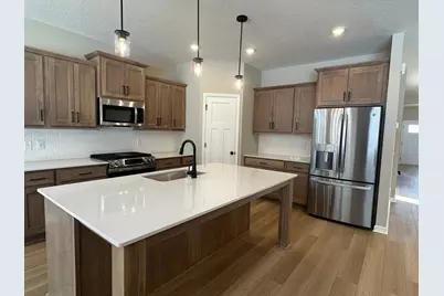 20064 Glenbrook Path, Lakeville, MN 55044 - Photo 2