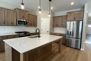 20064 Glenbrook Path, Lakeville, MN 55044 - Photo 2