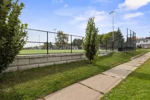 2029 Conway St, Saint Paul, MN 55119 - Photo 18