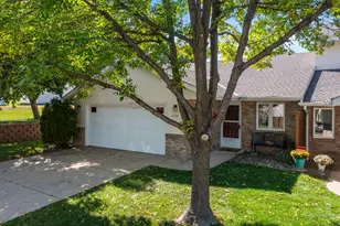 624 Milwaukee Ct, Shakopee, MN 55379 - Photo 1