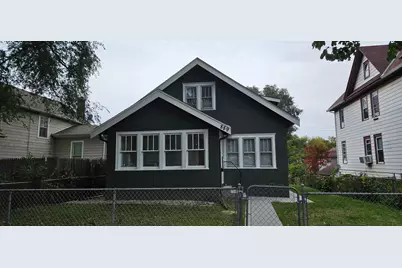 889 6th Street E, Saint Paul, MN 55106 - Photo 1