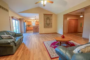 2946 9th Ave SE, Willmar, MN 56201 - Photo 8