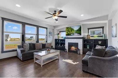 19600 Harbor Drive, Lakeville, MN 55044 - Photo 2