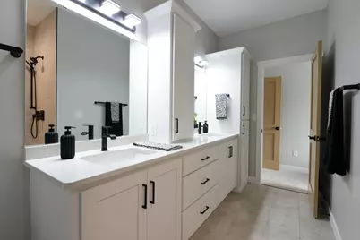 3924 49th Avenue S, Fargo, ND 58104 - Photo 26