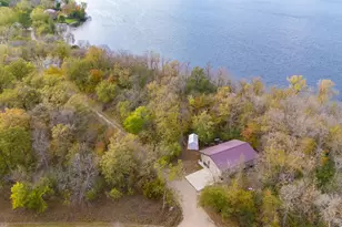 31963 Hillcrest Ln, Elizabeth Twp, MN 56537 - Photo 2