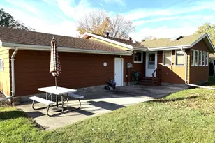 411 8th St NE, Fosston, MN 56542 - Photo 2