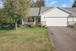 1047 3rd Ave NE, Milaca, MN 56353 - Photo 1
