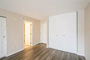 1601 N Innsbruck Dr, Fridley, MN 55432 - Photo 6