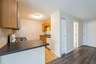 1601 N Innsbruck Dr, Fridley, MN 55432 - Photo 8