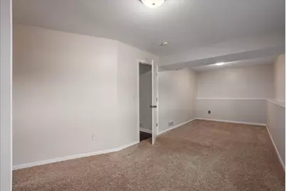 2678 Henslow Avenue N, Oakdale, MN 55128 - Photo 18