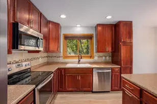 2678 Henslow Ave N, Oakdale, MN 55128 - Photo 2